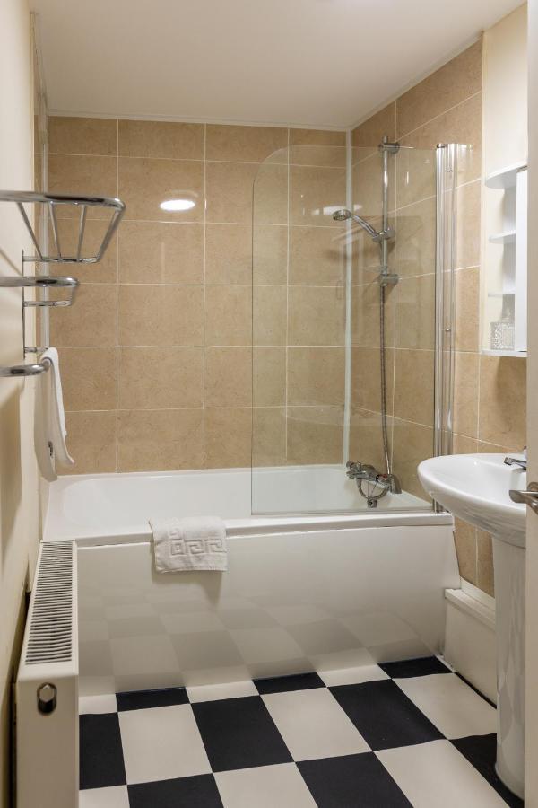 Ilkley Place Extérieur photo
